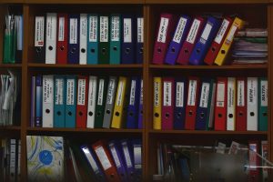 Ράφια με κλασέρ αρχείου – φύλαξη παραστατικών και myDATA